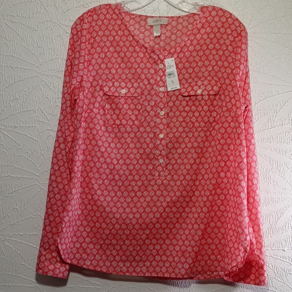 LOFT Tops - LOFT BLOUSE